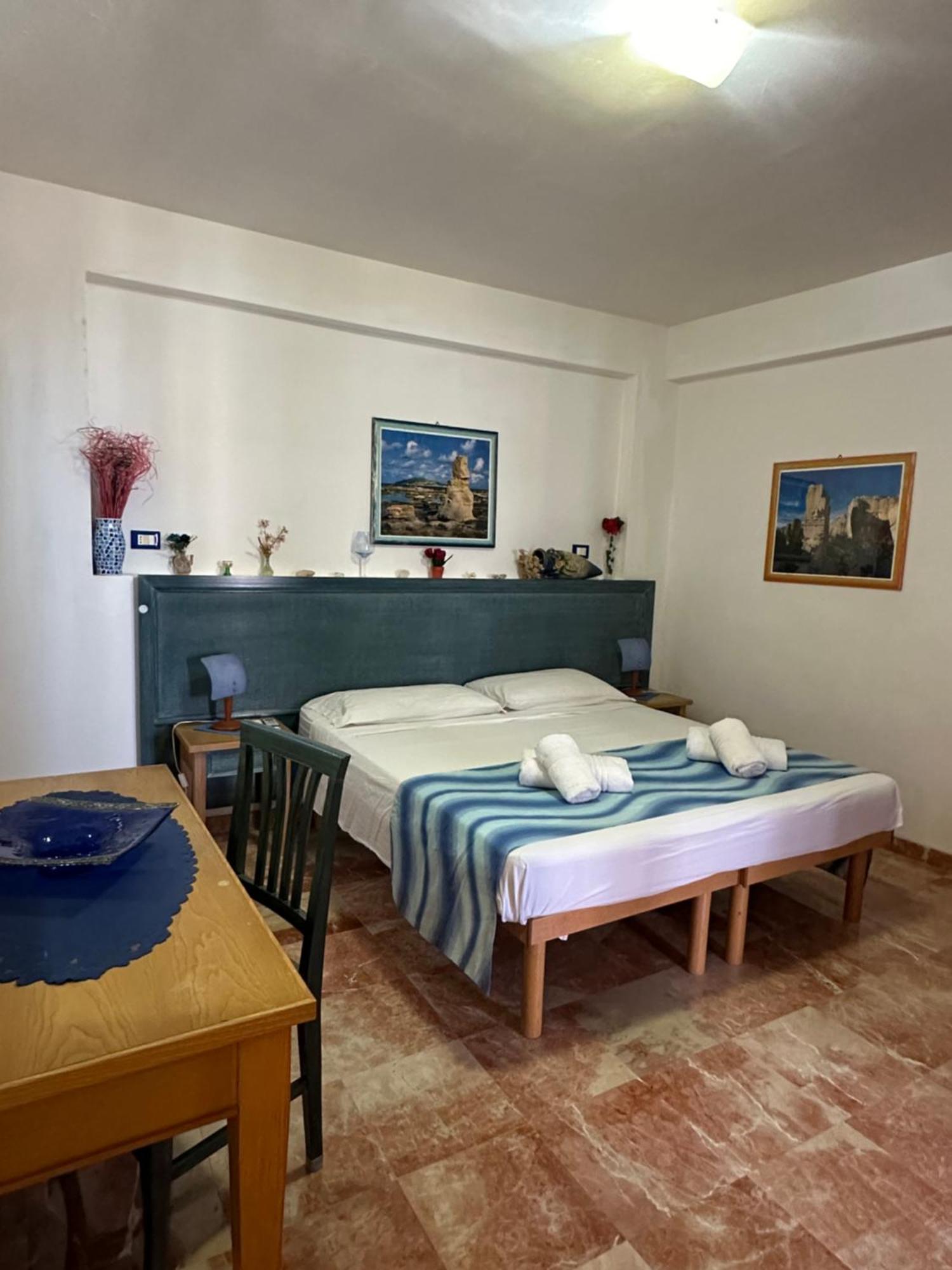 Isoladelmiele Hotel Marettimo Bagian luar foto
